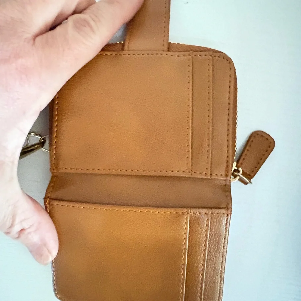 Tan Leather Wallet Magnetic detachable strap crossbody wallet #RFIDBLOCKING NEW